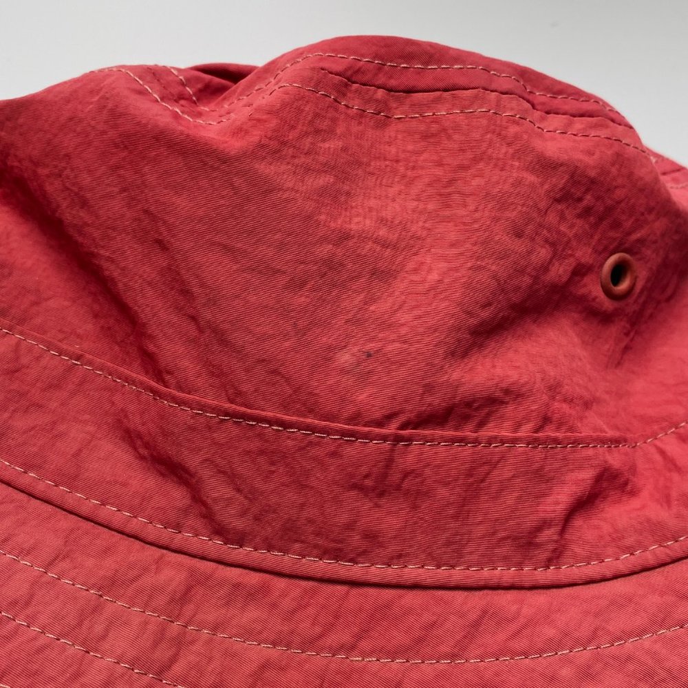 Lululemon On My Level Bucket Hat in Berry Pink (size S/M) - Picture 4 of 8
